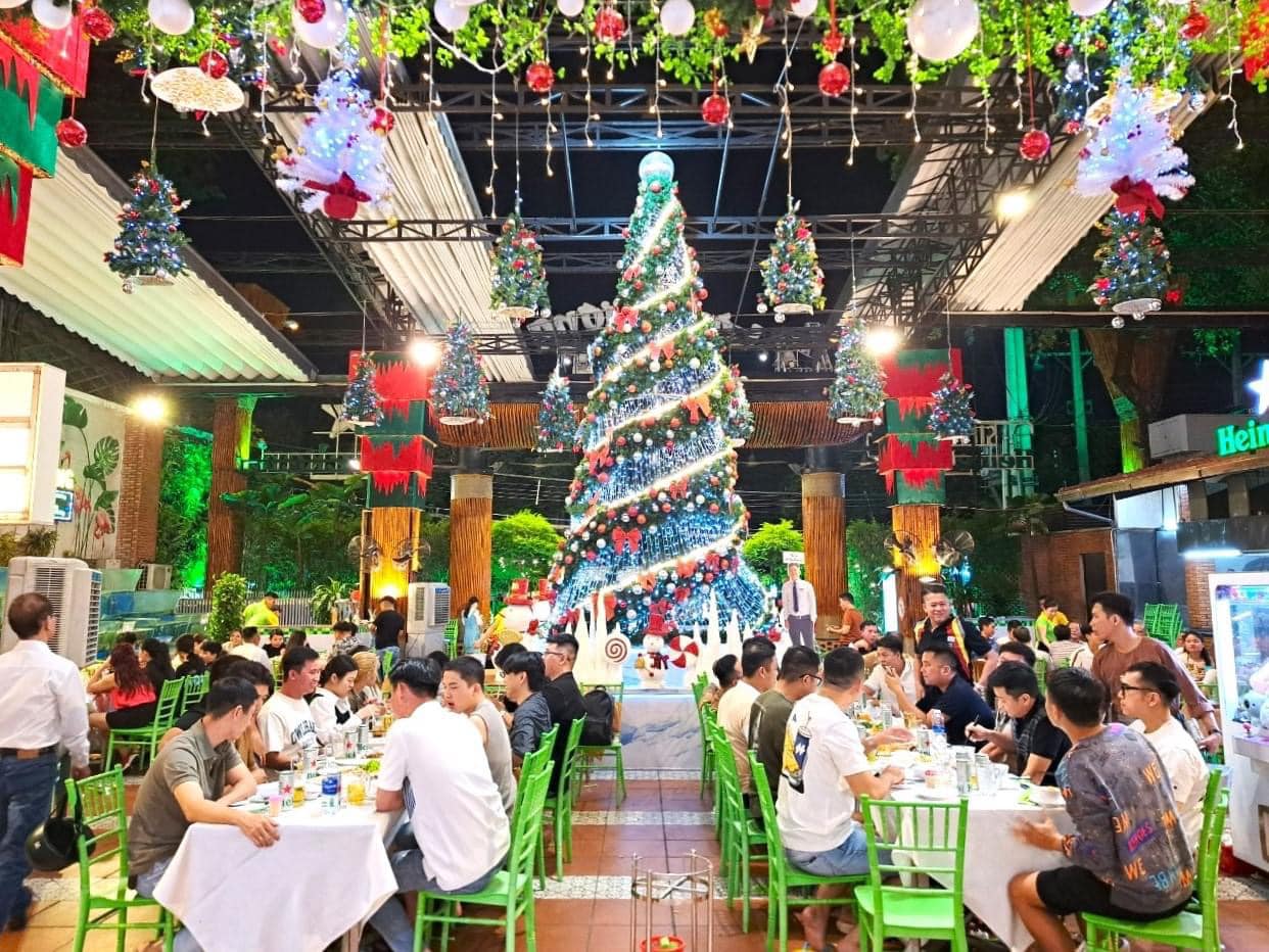 Lựa chọn nhà hàng phù hợp cho buổi họp mặt