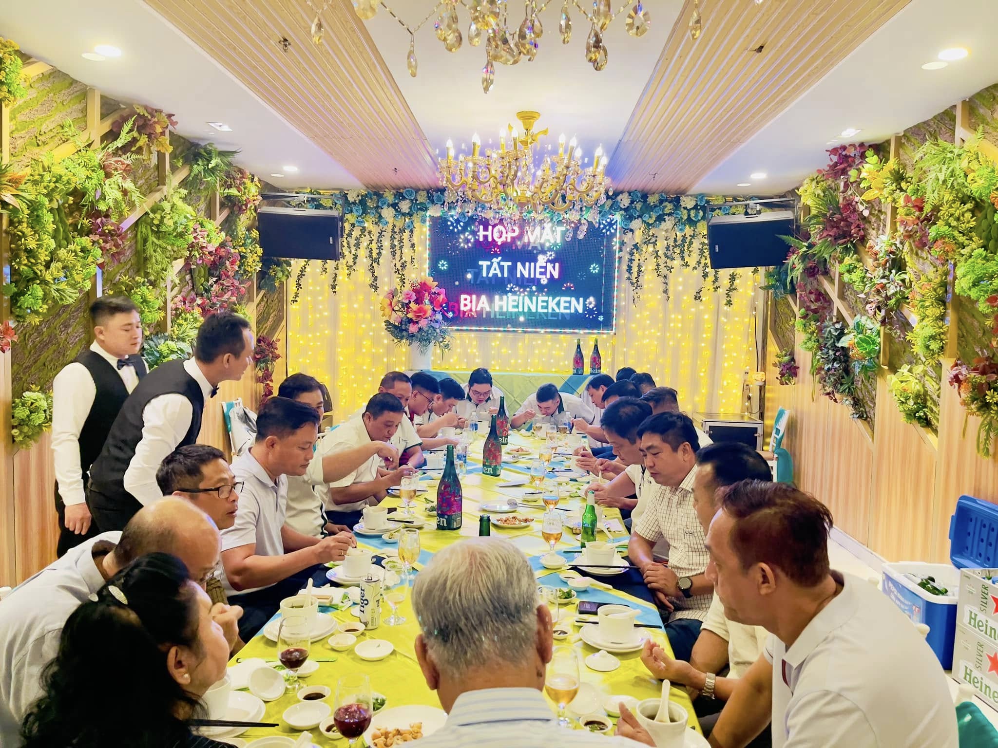 Các Yếu tố Cần Quan tâm Khi Tổ chức tất niên