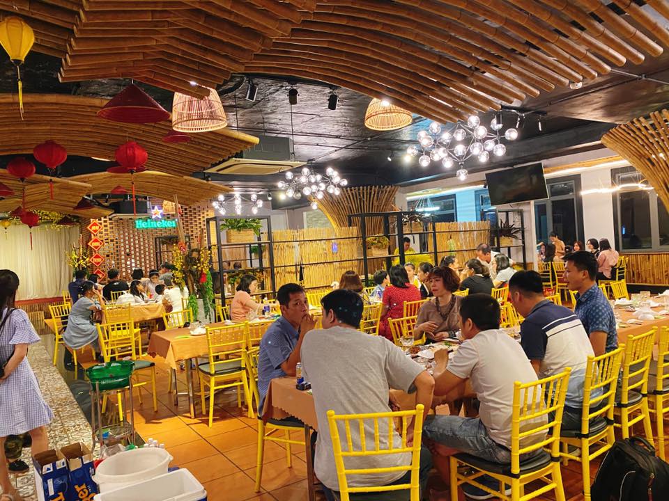 Nhà Hàng Tân Phú Tổ Chức Họp Lớp, Họp Mặt Bạn Bè